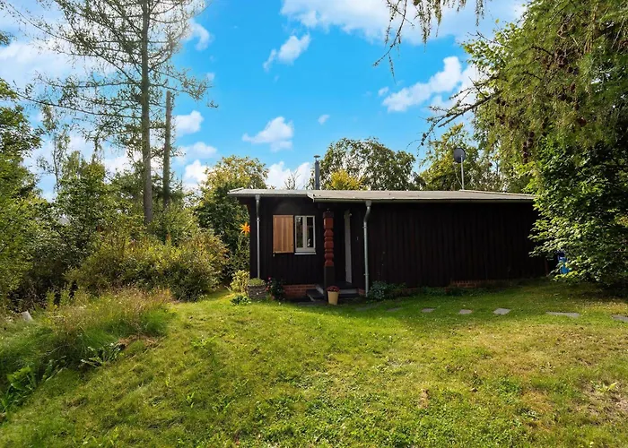 Forest-edge Nyaraló