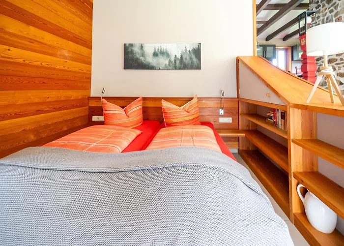 Forest-edge Nyaraló